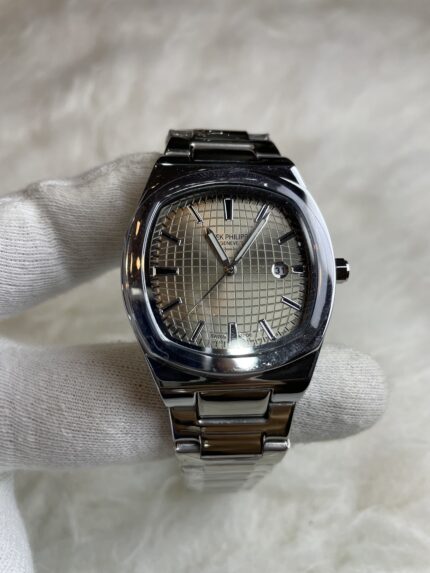 Patek Philippe Rounded Eight